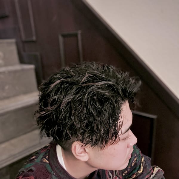 ツイストスパイラル《五反田／理容室/バーバー/ビジネス》