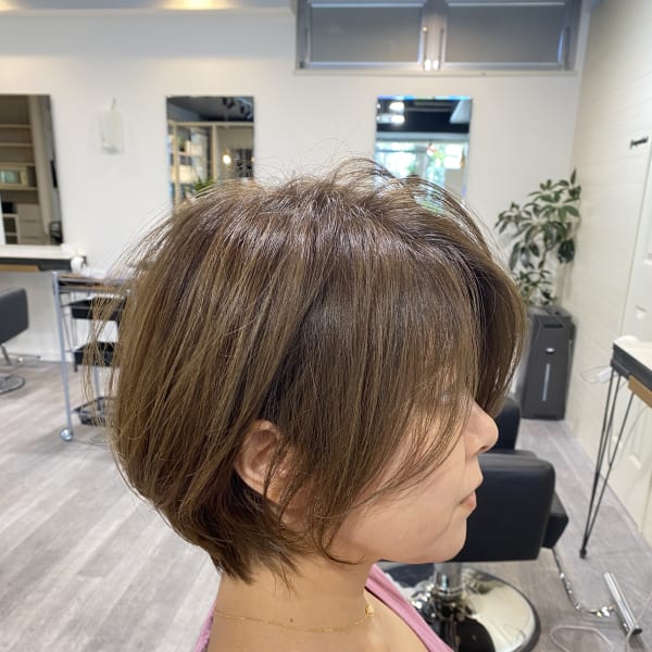 スタイリッシュショート|unpeu hair 二条店