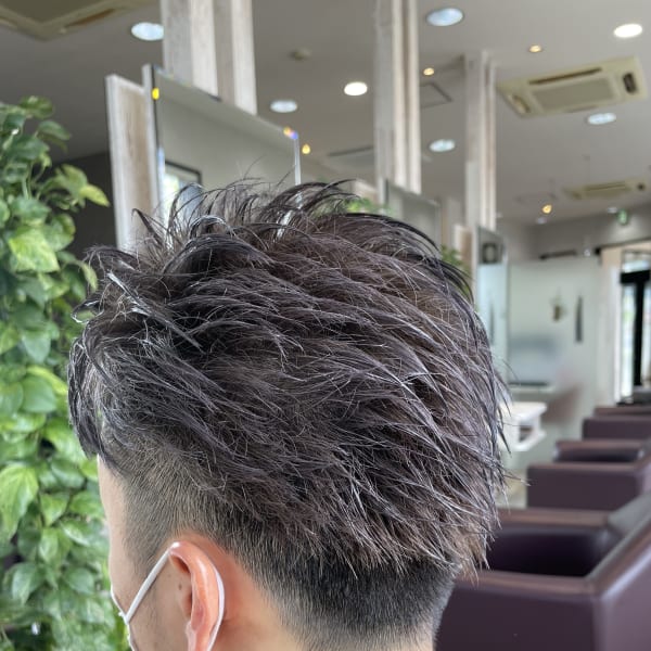 ツーブロック＆グレーアッシュ|Breath by first 富谷店