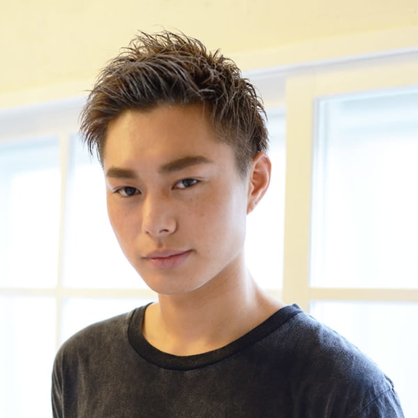 クール&ワイルドな刈り上げスタイル