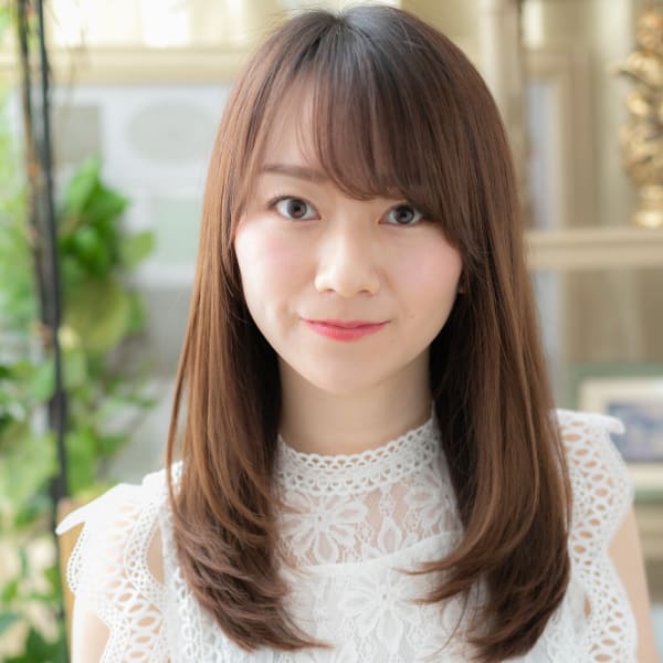 斜めバングが大人かわいい小顔ロングレイヤー ノンジアミンカラ