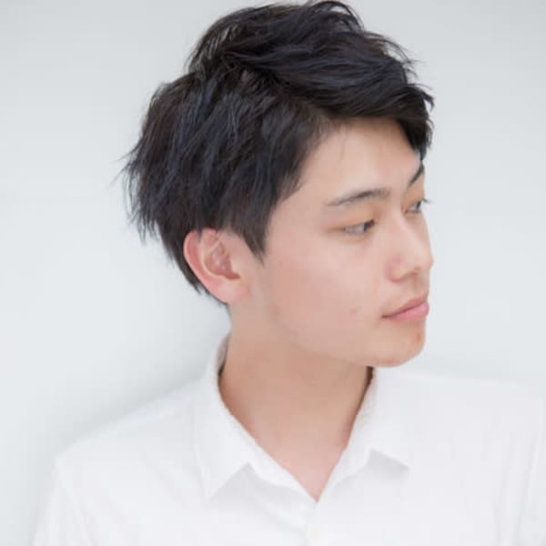 ビジネスマンもOK くせ毛風パーマスタイル