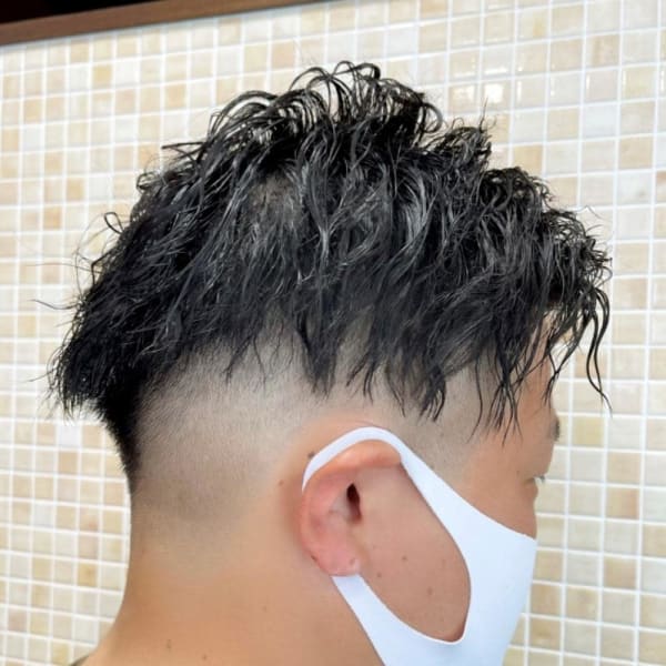 ツイストスパイラルパーマ×フェード