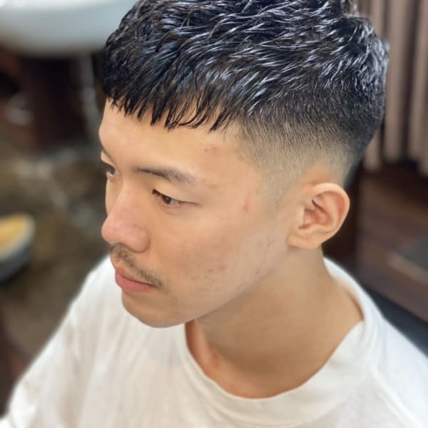 スキンフェードクロップスタイル