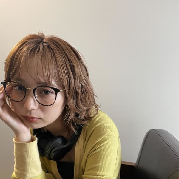 透け感ウルフショート