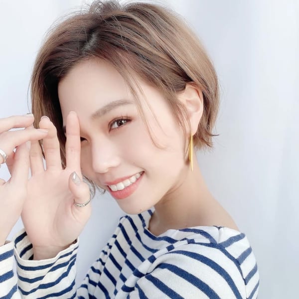 耳かけ×前髪なし×コンパクトショート