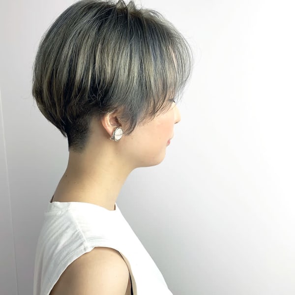 ツーブロック刈り上げマッシュショート