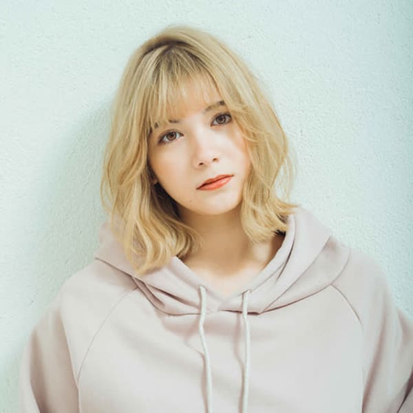 人気のハイトーンミディ