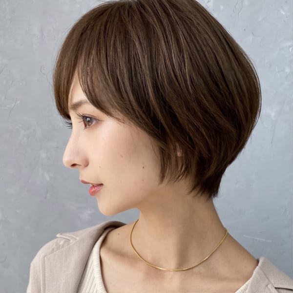 大人可愛い耳かけ前下がり暗髪ショートボブ♯ナチュラルショート