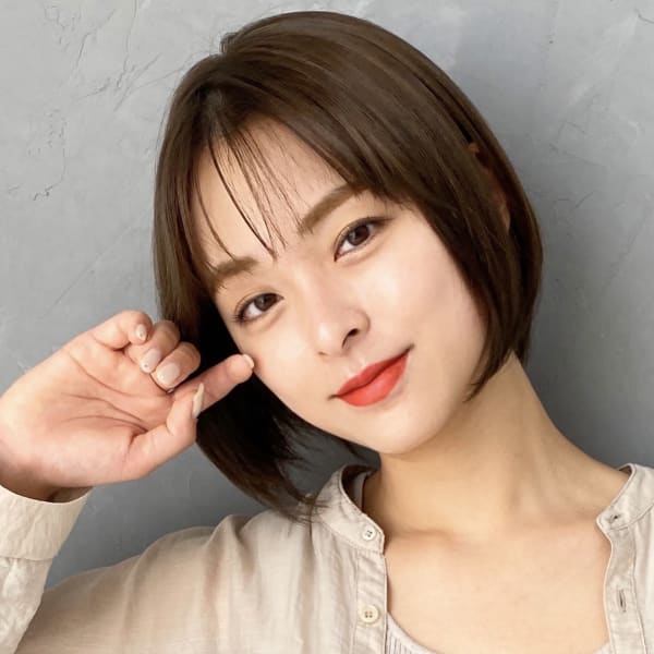 大人可愛い耳掛け前下がりショートボブ♯丸みショート