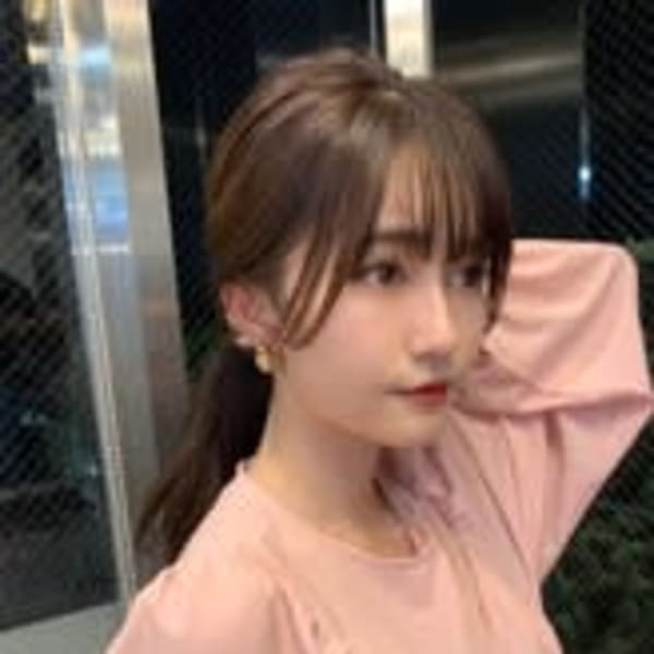 韓国風艶髪小顔レイヤーカット、シースルーバング