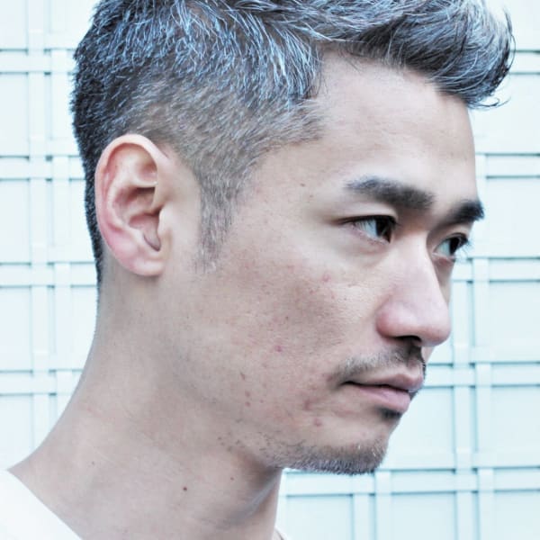 30代、40代からの白髪刈り上げベリーショート