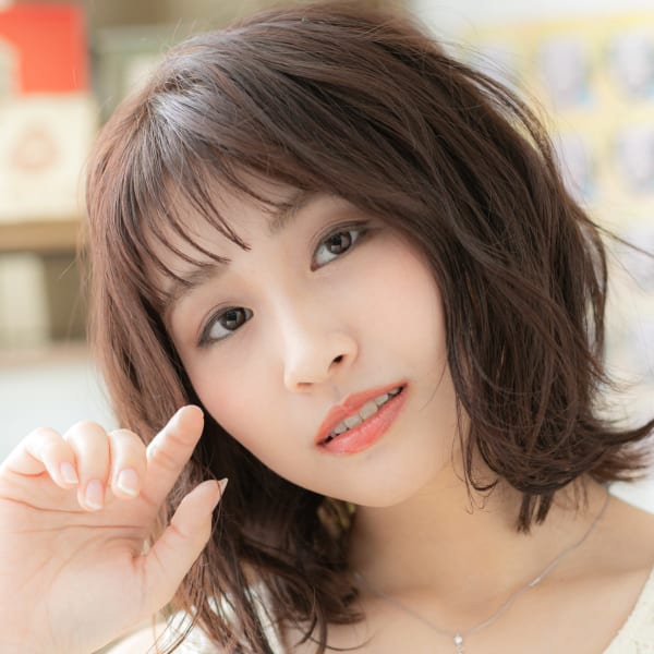 くせ毛風シースルー前髪小顔鎖骨ミディアム ダークアッシュ