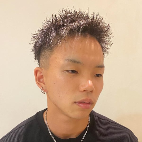 短髪ツイストスパイラル