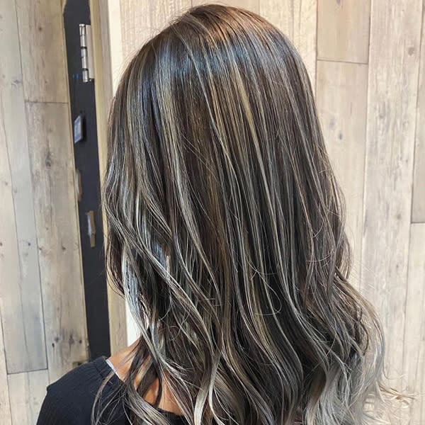 ツヤバレイヤージュ