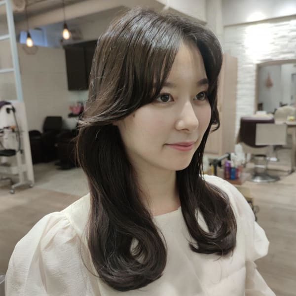 艶っと上品に韓国風ヨシンモリパーマ