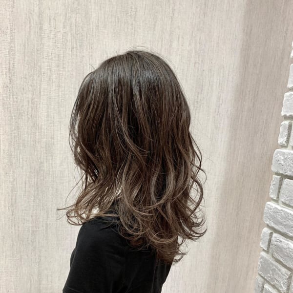 フォギーグレージュ