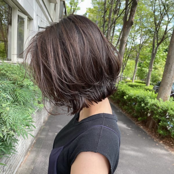 大人の外ハネくびれボブ