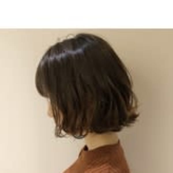 顎ラインボブ×グレージュ