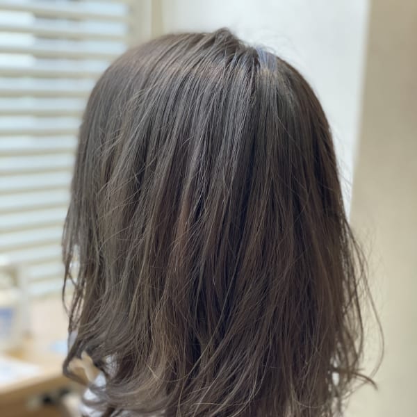 20代30代40代美髪カラー　ペールベージュ