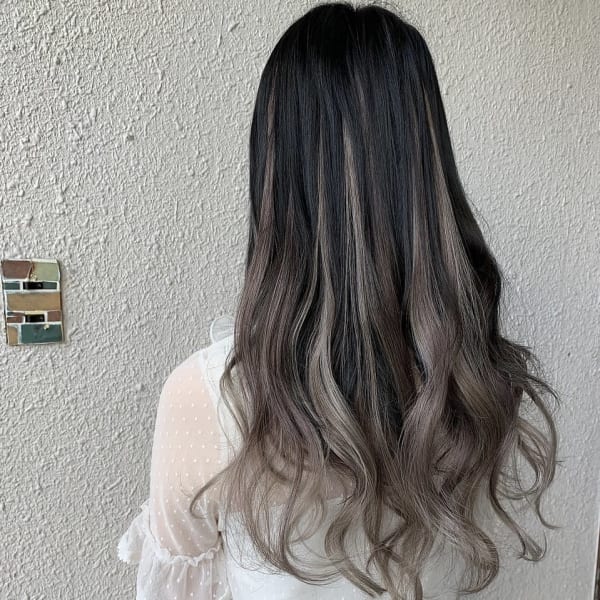 エクステを使用したスタイルです