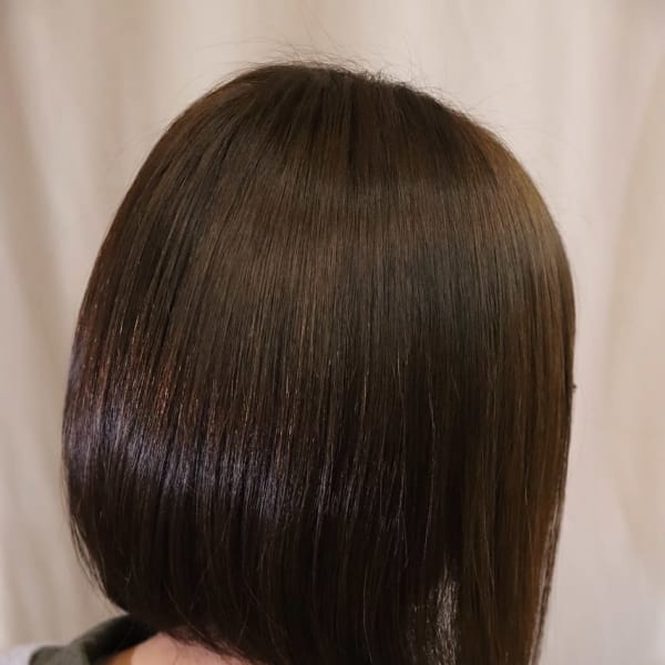 前下がりボブ　グラッツストレート