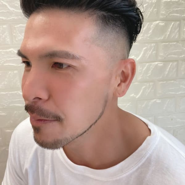 男らしいフェードスタイル|ナンバーワンクラブ 本店