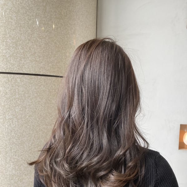 艶グレージュ・ロングレイヤーカット【MIMURO 浦和】