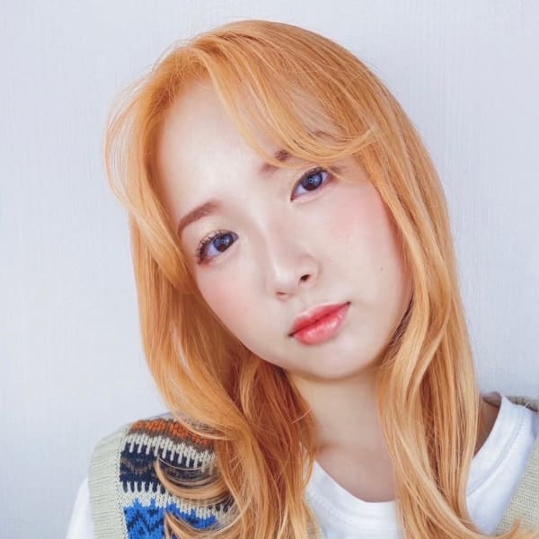 韓国風オレンジカラー×くびれ巻き　スタイリスト田中