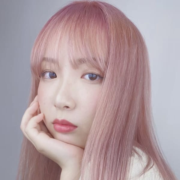 透明感ピンクホワイト　スタイリスト田中