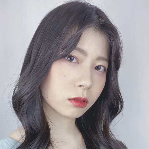 ダークアッシュ×ヨシンモリ　スタイリスト田中