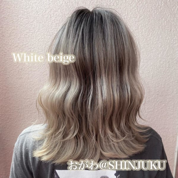 【担当おがわのぶや】*White beige*