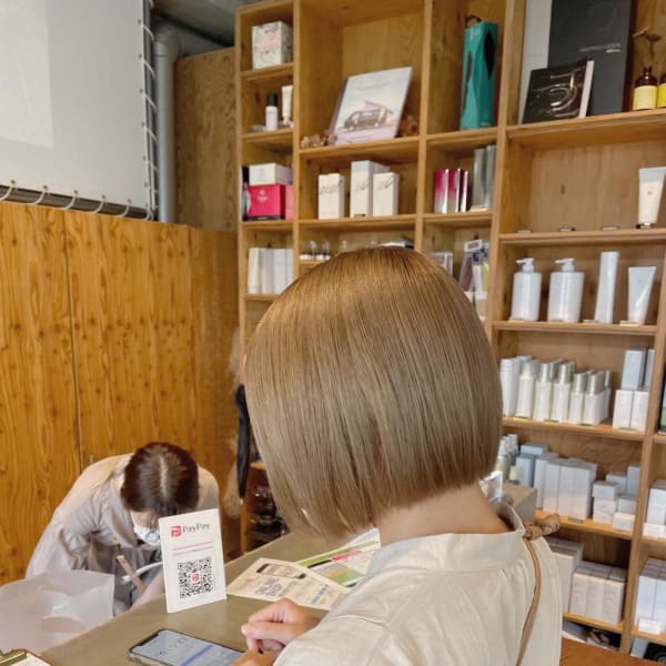 透明感× くすみベージュ× ボブ×切りっぱなし×ミニボブ	