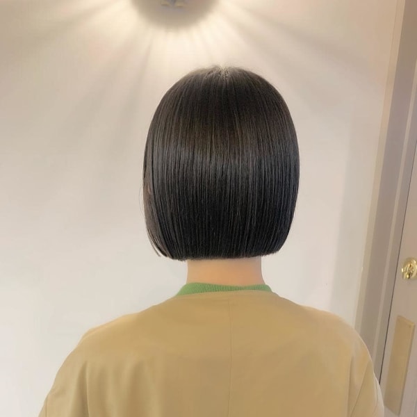 ストレートでタイトに仕上げるミニマムボブスタイル☆