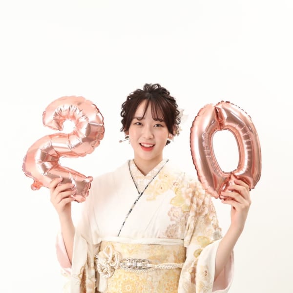 成人式・結婚式アップ・メイク・着付け