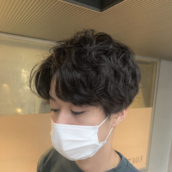 黒髪でもおしゃれ感UP!メンズゆるスパイラルパーマ☆