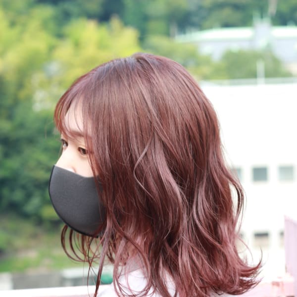 ピンクベージュで小悪魔キュート