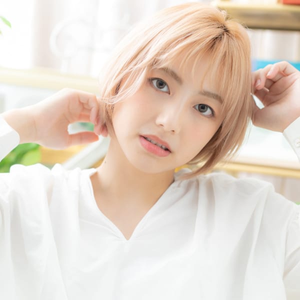 ミルクティベージュ外国人風ウルフマッシュ　透けバング