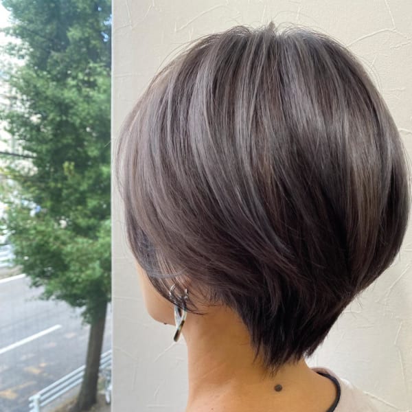 丸みショート/ハイライト/グレー/20代/30代/40代