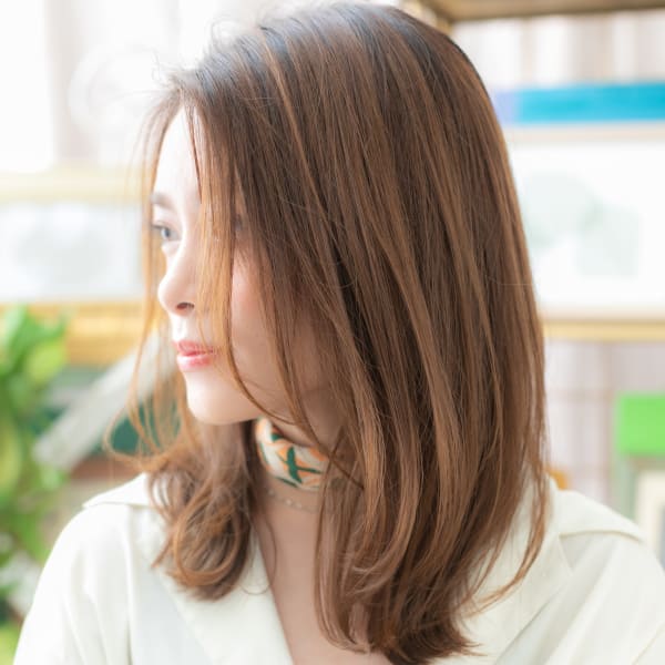 かきあげバング外国人風小顔流れるレイヤー 　ノームコア