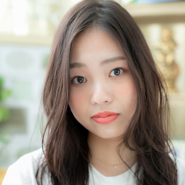 黒髪バレイヤージュくせ毛風大人巻きロング　グレイアッシュ