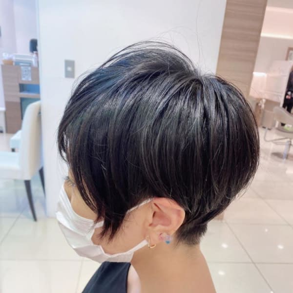 ハンサムショート Ash十日市場