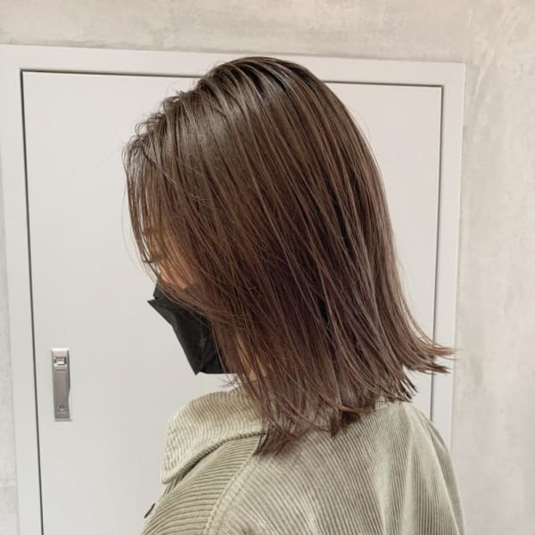 YOKE 大人ボブ アッシュベージュ 