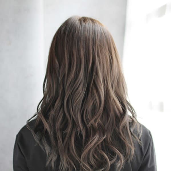 20代30代40代　流れるような美形ロング【松山】