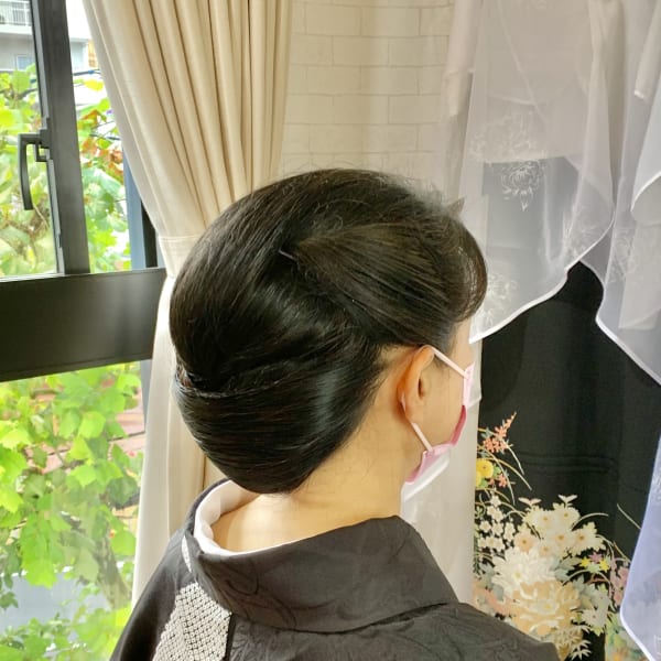 和髪アップ 留袖・訪問着・訪問着にお薦めです。