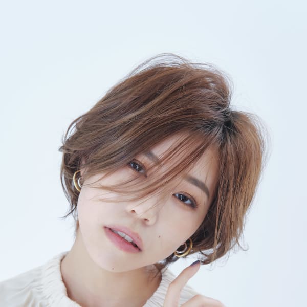 大人ショート【Attirer 飯田裕之】|Hair salon Attirer
