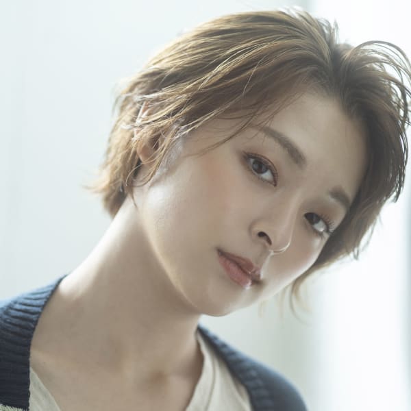 【emu井上信洋】オールバック風マニッシュショート【エミュ】