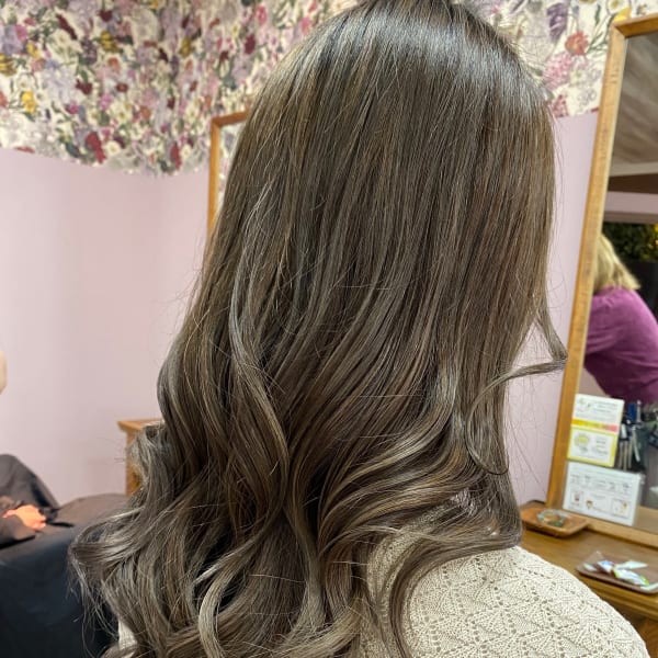 白髪ぼかしハイライト