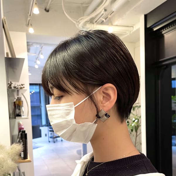 【表参道sheta】黒髪でもかわいい丸みベリーショート