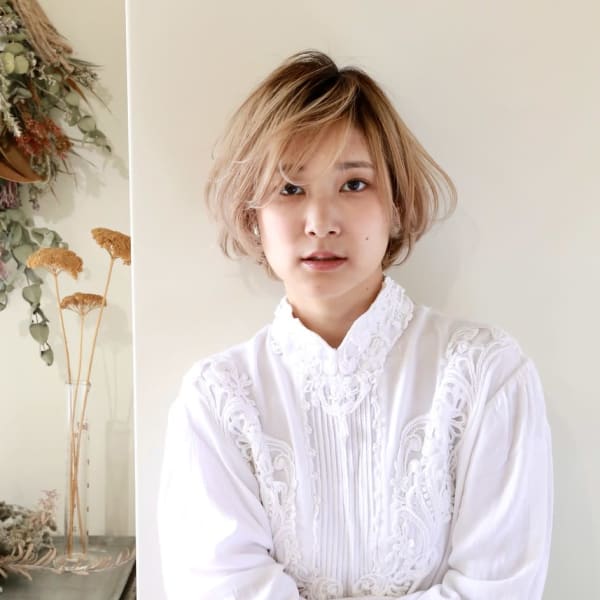 kikuchi ハイトーン×ボブスタイル|collina